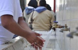 Trabajos para garantizar el suministro de agua potable en todas las escuelas