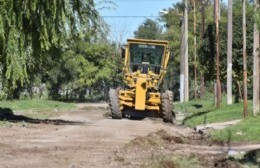 Trabajos de mantenimiento en calles del barrio 30 de Mayo