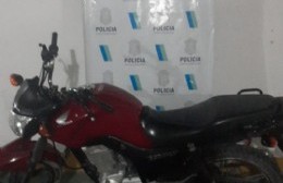 Recuperaron Honda Titán robada en Franklin y Belgrano