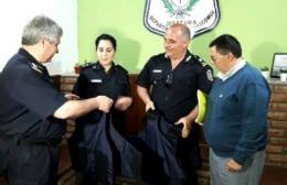 Se entregaron 161 chalecos antibalas para los efectivos de la Comisaría Primera