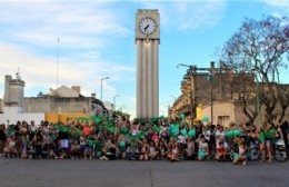 Ruidosa manifestación por el aborto legal, seguro y gratuito