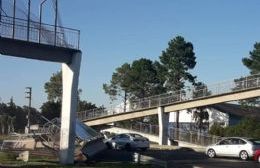 Derrumbe de puente peatonal en la Ruta 2