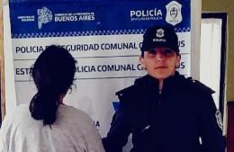 Mujer aprehendida por violar prohibición de acercamiento