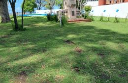 Un motociclista murió tras chocar contra el Monumento a los Caídos en Malvinas